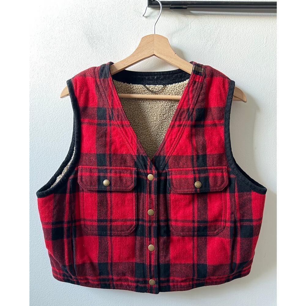 Banana Republic reversible wool sherpa buffalo plaid vest size large